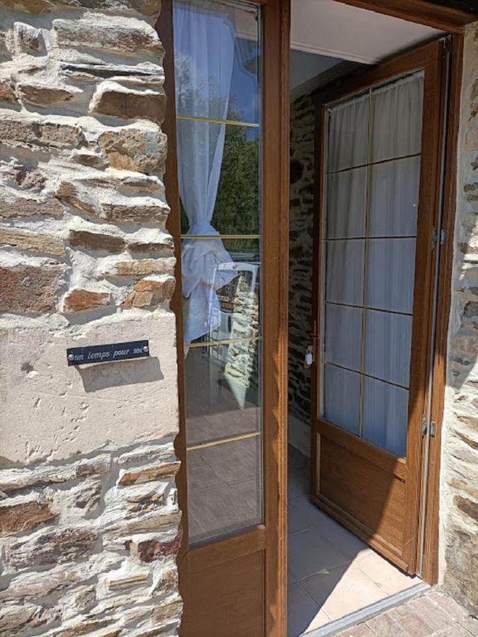 Le Moulin De Benneville Chambres D'Hotes, Petit Dejeuner Compris Cahagnes Екстериор снимка