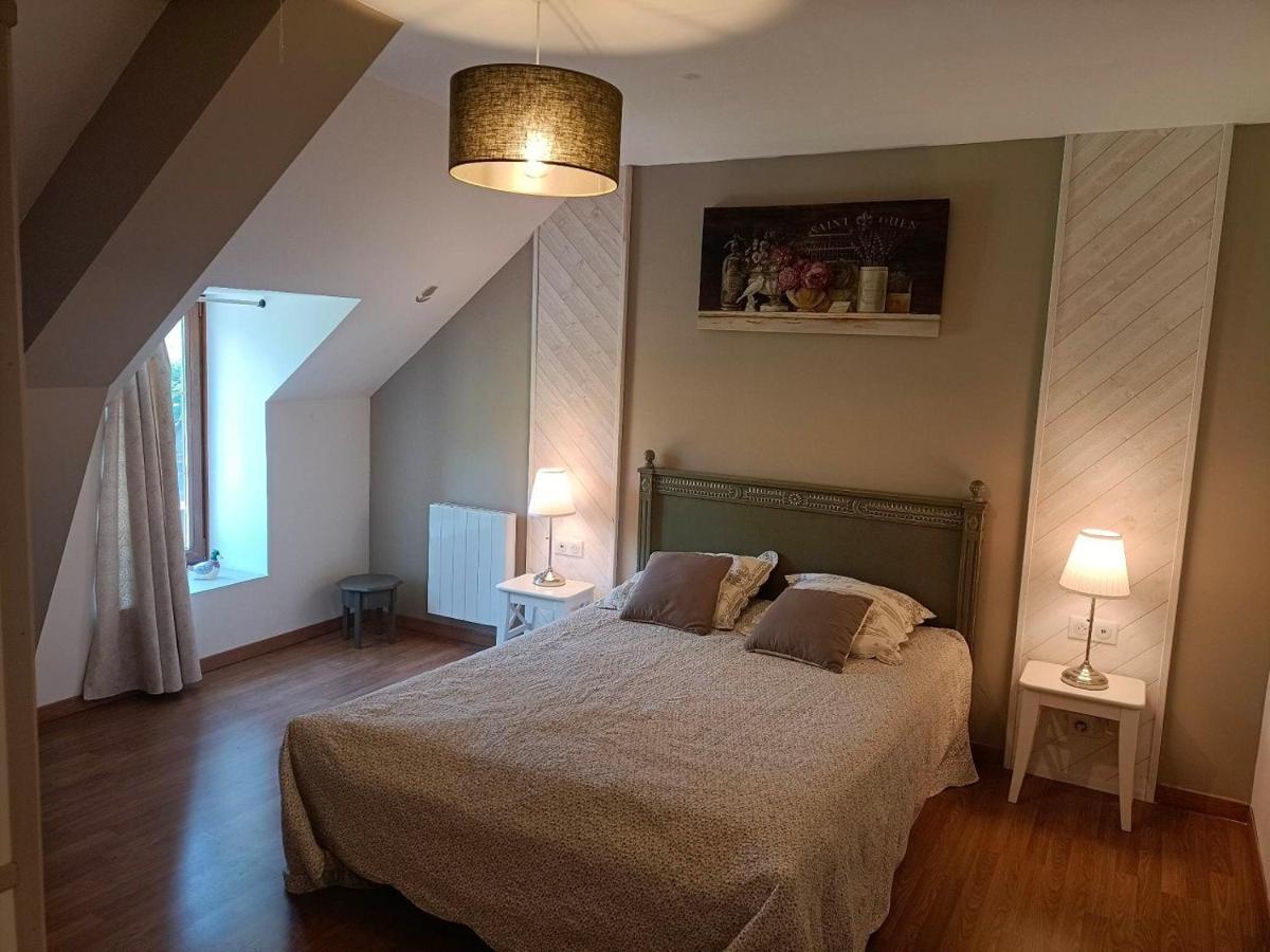 Le Moulin De Benneville Chambres D'Hotes, Petit Dejeuner Compris Cahagnes Екстериор снимка