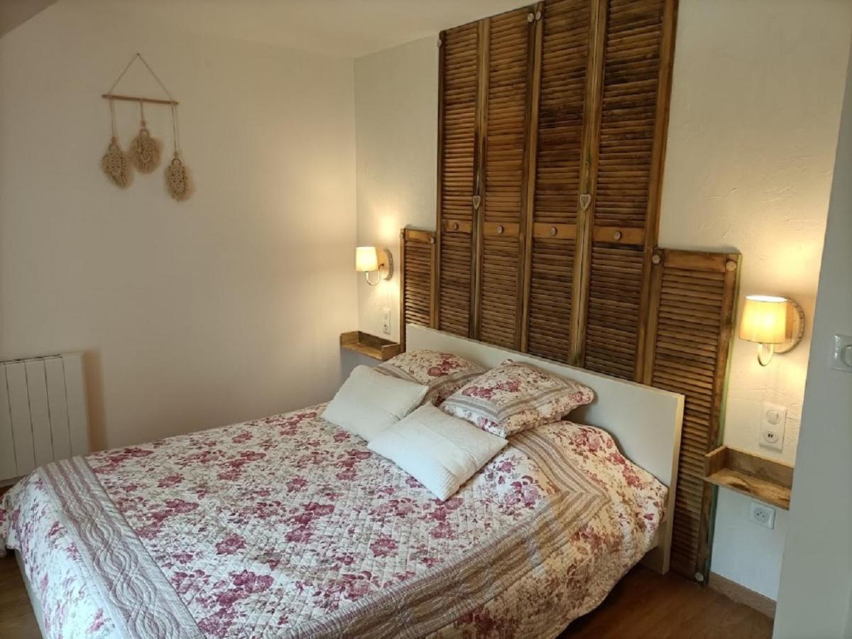 Le Moulin De Benneville Chambres D'Hotes, Petit Dejeuner Compris Cahagnes Екстериор снимка